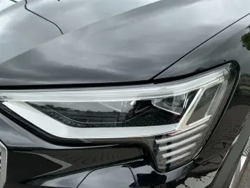 AUDI e-tron 55 QU LED NAVI AIR ACC HuD 360 KAMERA 19Z