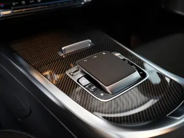 Mercedes-Benz G63AMG CARBON SUPERIOR PERFORMANCE FULL CAR