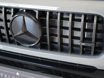 Mercedes-Benz G63AMG CARBON SUPERIOR PERFORMANCE FULL CAR