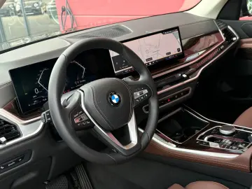 BMW X5 40i xDRIVE LCI FACELIFT 381PS LEDER 1HAND TOP