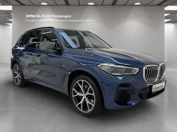 BMW X5 xDrive40i M Sport Standheizung Massage AHK