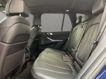 BMW X5 xDrive40i M Sport Standheizung Massage AHK