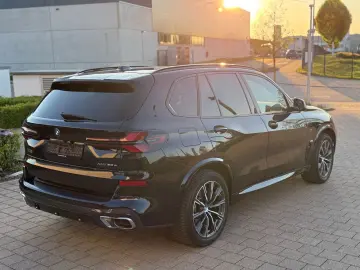 BMW 50 e xDrive M Sportpaket