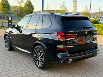 BMW 50 e xDrive M Sportpaket