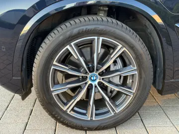 BMW 50 e xDrive M Sportpaket