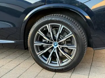 BMW 50 e xDrive M Sportpaket