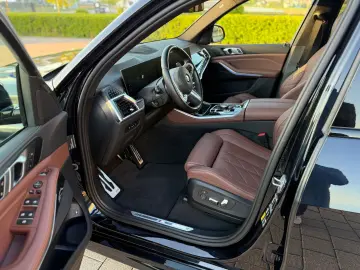 BMW 50 e xDrive M Sportpaket