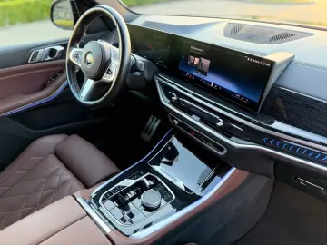 BMW 50 e xDrive M Sportpaket