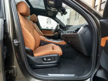 BMW X5 50e xDrive M SPORT PANO LUFT KAM MASSAGE HIFI