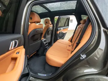 BMW X5 50e xDrive M SPORT PANO LUFT KAM MASSAGE HIFI