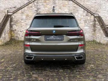 BMW X5 50e xDrive M SPORT PANO LUFT KAM MASSAGE HIFI