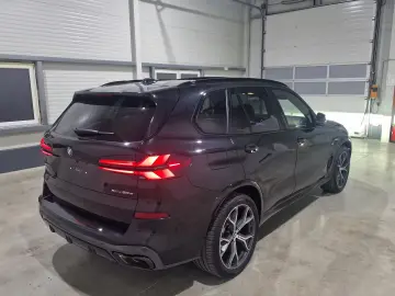 BMW X5 50e M-SPORTPRO SKYLOUNGE MASSAGE