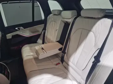 BMW X5 50e M-SPORTPRO SKYLOUNGE MASSAGE