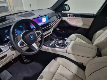 BMW X5 50e M-SPORTPRO SKYLOUNGE MASSAGE