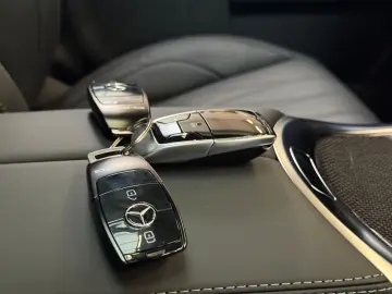 Mercedes-Benz G63AMG FULL CARBON ACTIVE RIDE A22 DVD WEBASTO