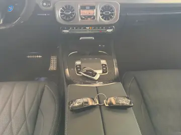 Mercedes-Benz G63AMG FULL CARBON ACTIVE RIDE A22 DVD WEBASTO