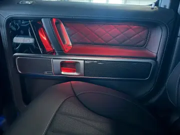 Mercedes-Benz G63AMG FULL CARBON ACTIVE RIDE A22 DVD WEBASTO