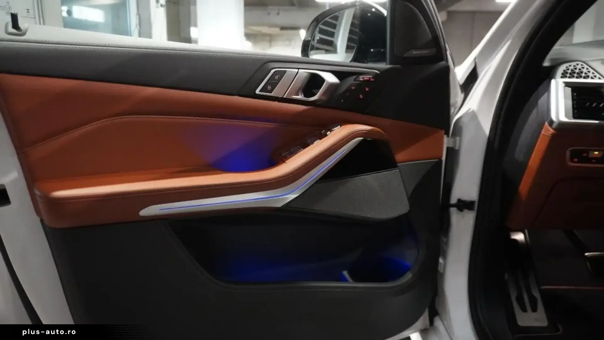 BMW X7 2023 — imagine 9