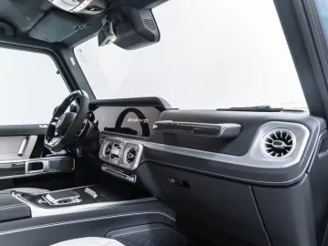 Mercedes-Benz Superior A22 Carbon Comfort Winter MY27