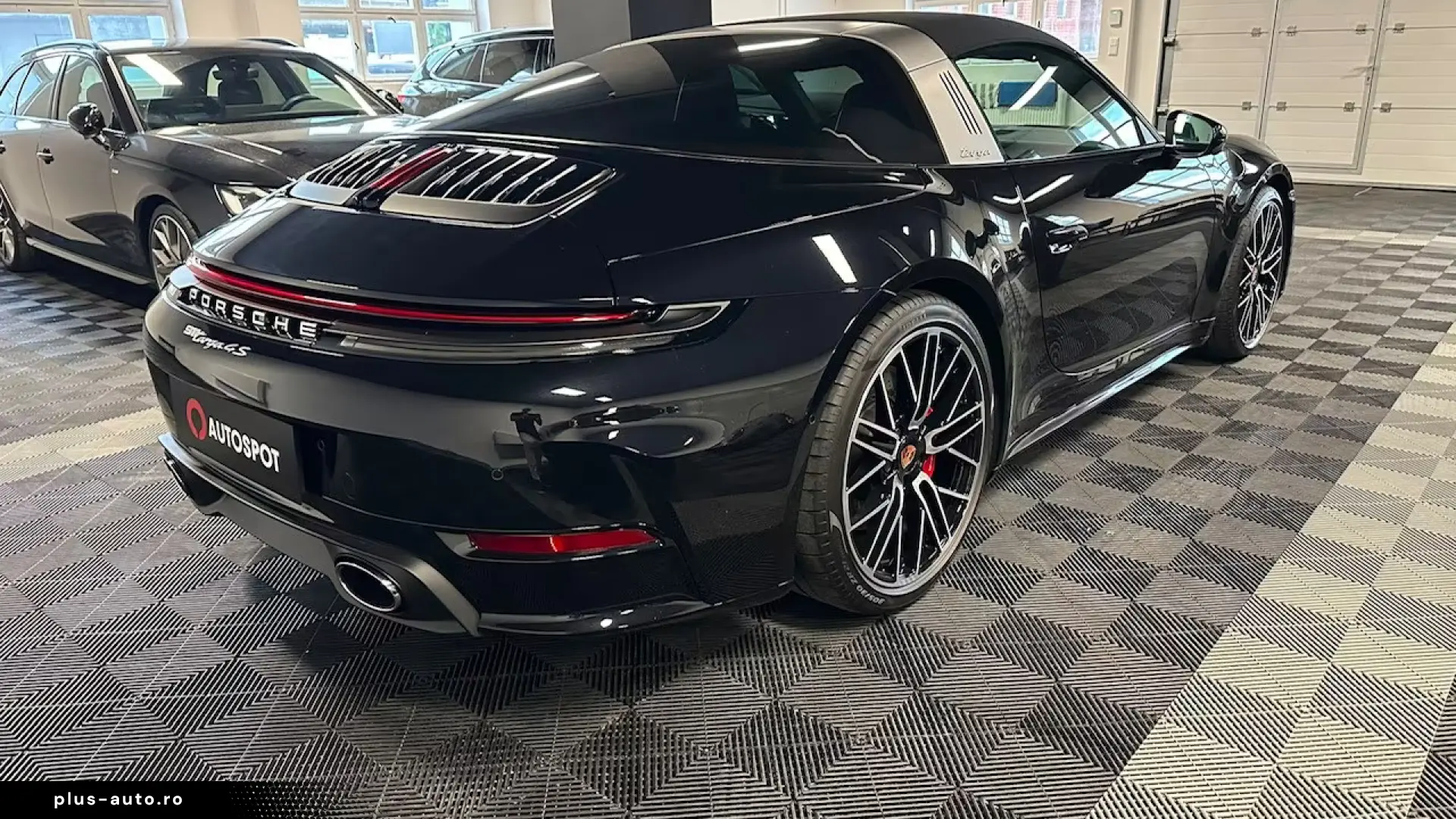 PORSCHE 911 2026 — imagine 9