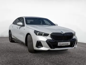 BMW 520i M-Sport Pro AHK STANDHZG ACC HUD MEM