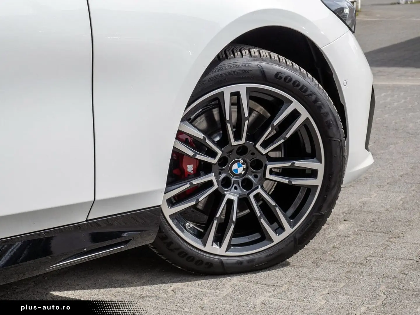BMW 5 Series 2025 — imagine 4