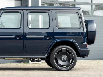 Mercedes-Benz G 63 AMG DARKBLUE BROWN SUPERIOR CARBON FOND