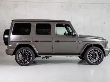 Mercedes-Benz G63AMG VIN 27 Full Carbon TV A22 Heat Comfort