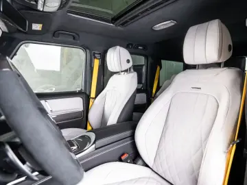 Mercedes-Benz G63AMG VIN 27 Full Carbon TV A22 Heat Comfort