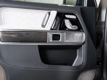 Mercedes-Benz G63AMG VIN 27 Full Carbon TV A22 Heat Comfort