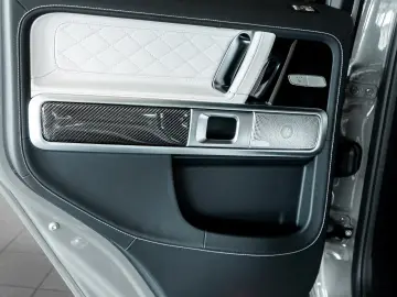 Mercedes-Benz G63 AMG Manufaktur Carbon Burm AHK