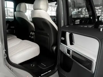 Mercedes-Benz G63 AMG Manufaktur Carbon Burm AHK