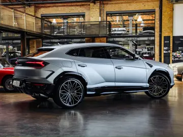 LAMBORGHINI Urus SE AKRAPOVIC  MASSAGE  NIGHT VISION  PPF