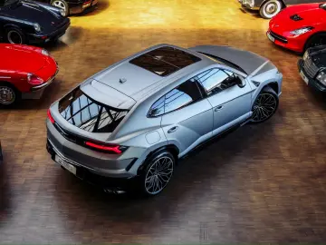 LAMBORGHINI Urus SE AKRAPOVIC  MASSAGE  NIGHT VISION  PPF