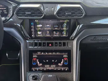 LAMBORGHINI Urus 4.0 V8 Performante
