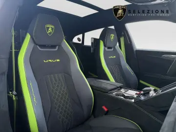LAMBORGHINI Urus 4.0 V8 Performante