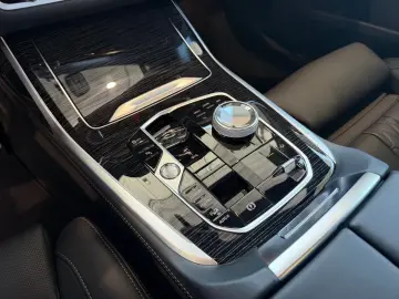BMW X7 xDrive40d M Sport Pro Sky Lounge