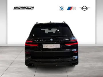 BMW X7 xDrive40d M Sport Pro Sky Lounge
