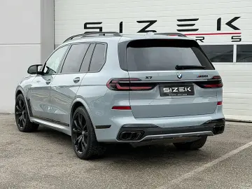 BMW X7 M60i xDrive Sky Lounge