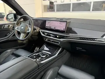 BMW X7 M60i xDrive Sky Lounge