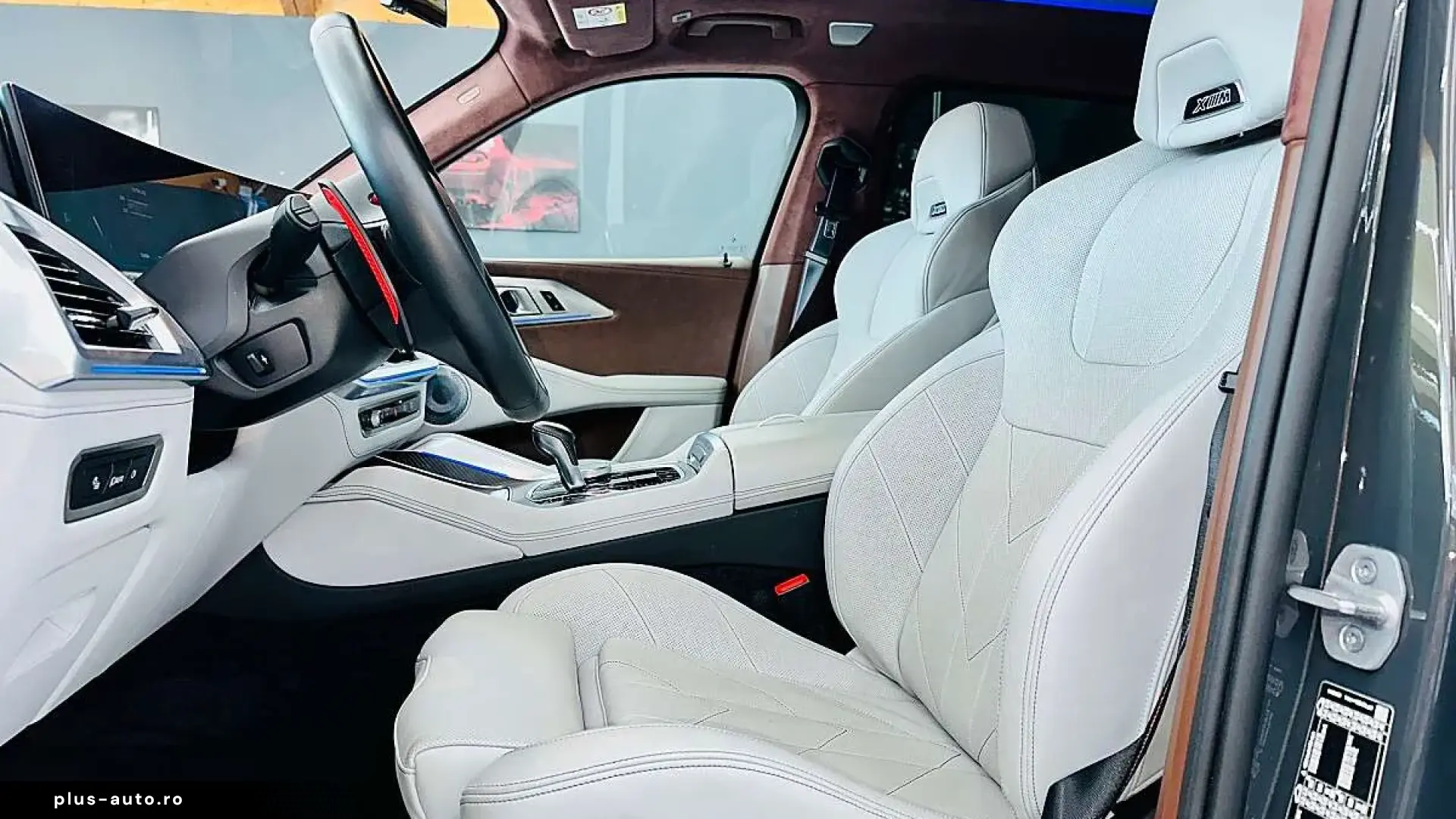 BMW XM 2024 — imagine 4