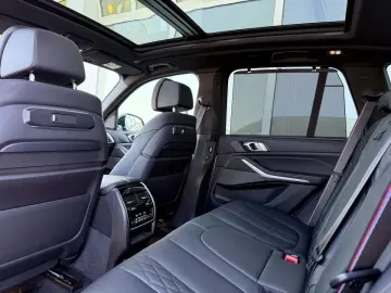 BMW X5 xDrive50e M Sport Pro Sky Lounge