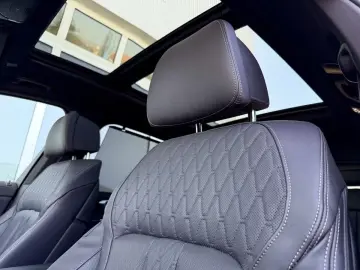 BMW X5 xDrive50e M Sport Pro Sky Lounge