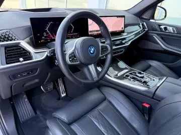 BMW X5 xDrive50e M Sport Pro Sky Lounge
