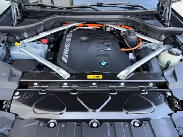 BMW X5 xDrive50e M Sport Pro Sky Lounge