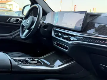 BMW X5 xDrive50e M Sport Pro Sky Lounge