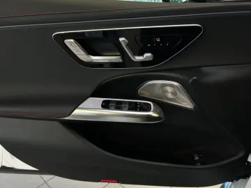 Mercedes-Benz AMG E 53 Hybrid 4Matic