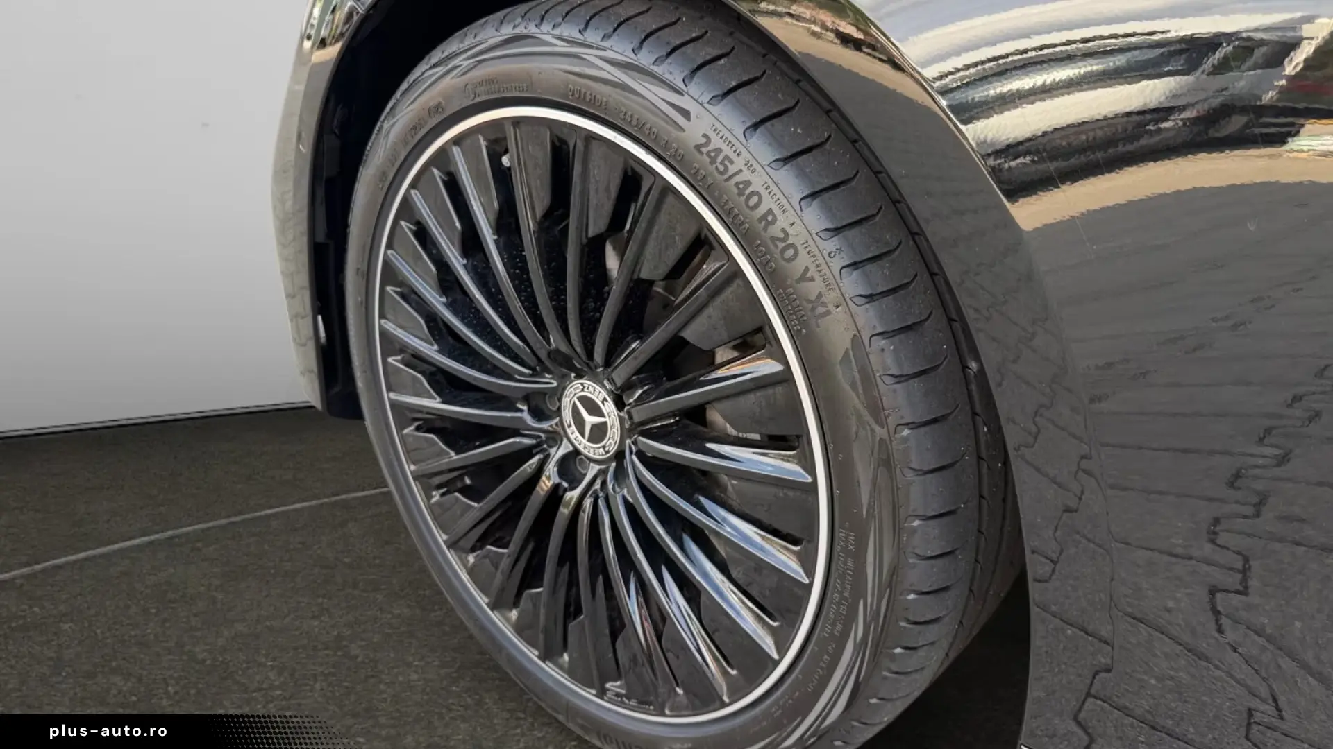MERCEDES-BENZ E-Class 2025 — imagine 5