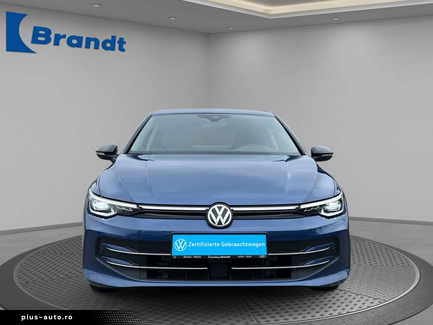 VOLKSWAGEN Golf 2025