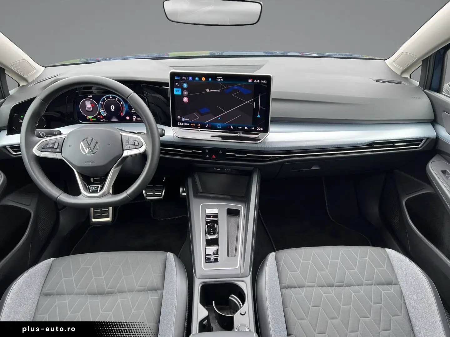 VOLKSWAGEN Golf 2025 — imagine 7